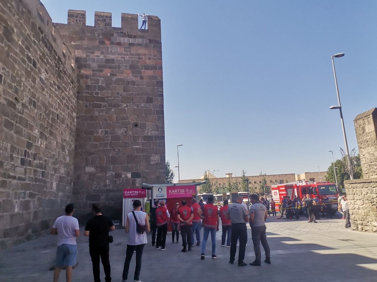 Tarihi surlarda korku dolu anlar