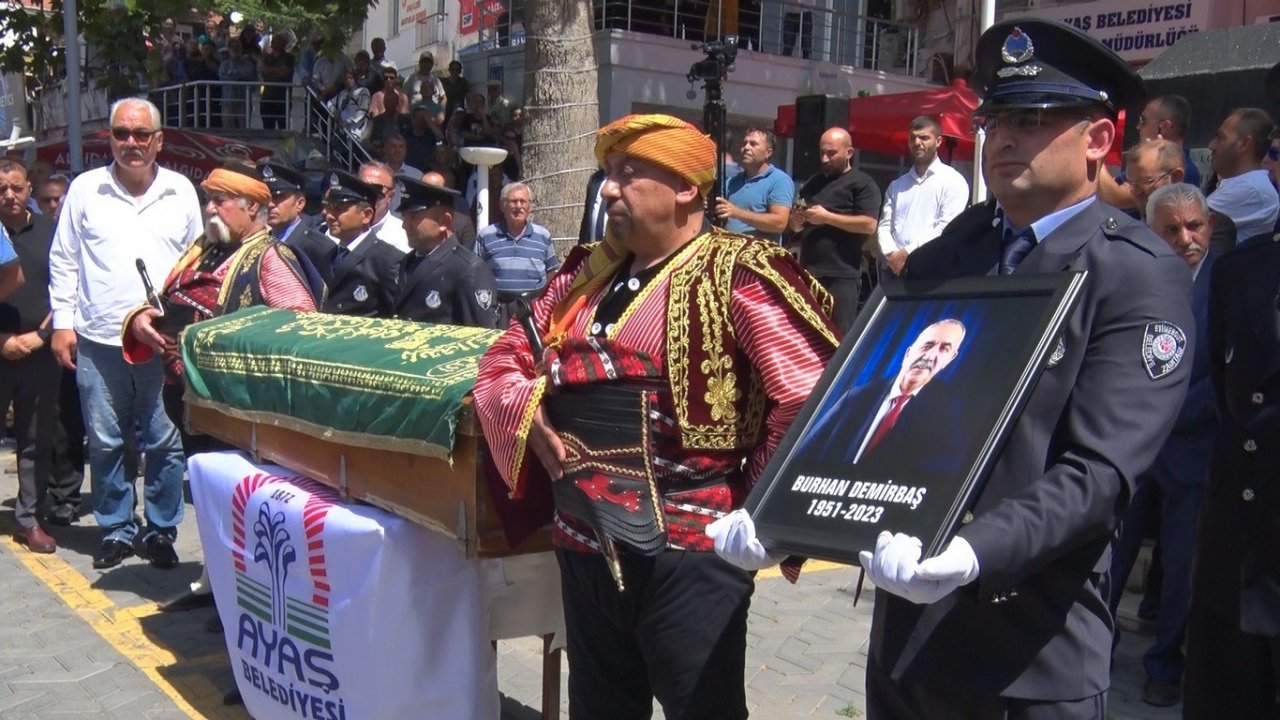 Ayaş Belediye Başkanı Burhan Demirbaş son yolculuğuna uğurlandı