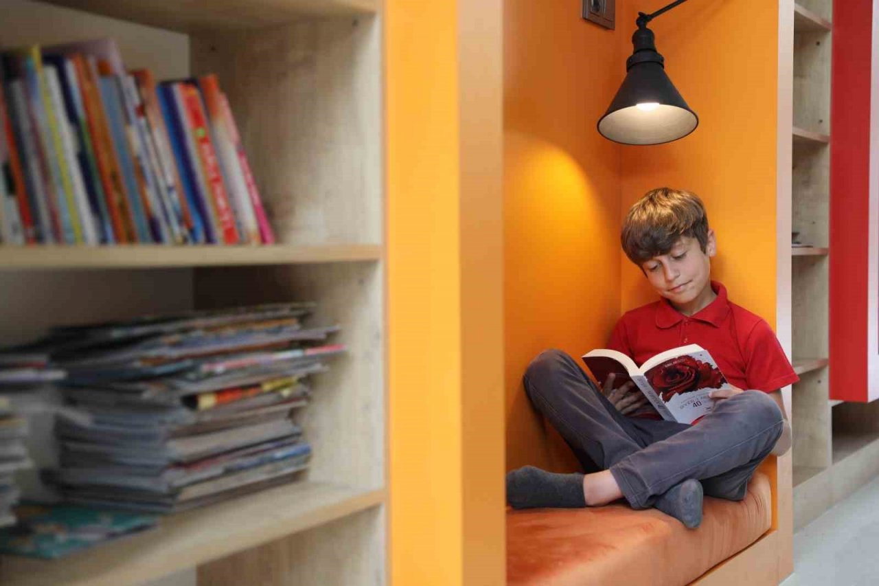 Yüreğir Belediyesi 3. Kütüphanesini açacak