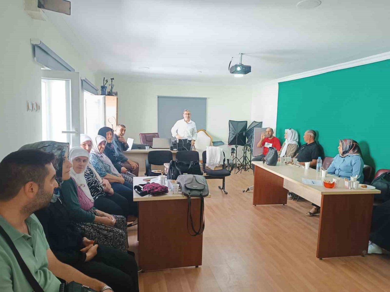 Afyonkarahisar’da umre seminerleri devam ediyor