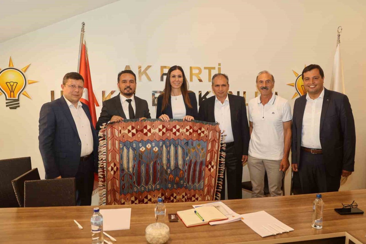 AK Partili Karaaslan: "Türkiye ve Türkiye’nin bütün şehirleri en iyisini hak ediyor"