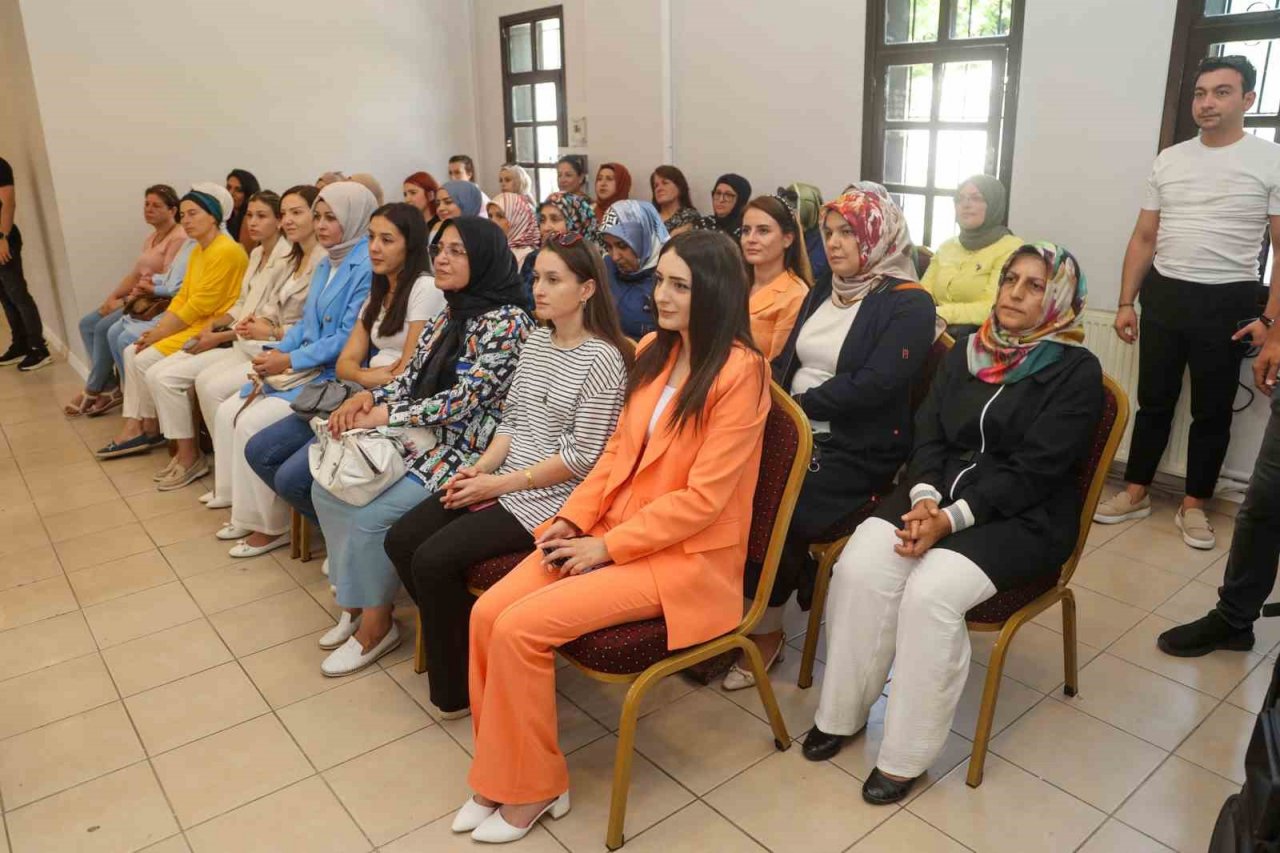 AK Partili Karaaslan: "Türkiye ve Türkiye’nin bütün şehirleri en iyisini hak ediyor"