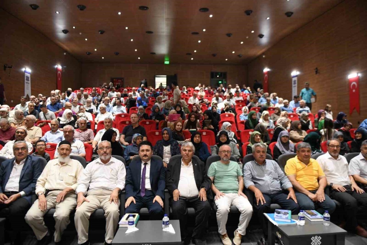 Altıylül Belediyesi’nden değerli bir eser ’Sarı Hoca’