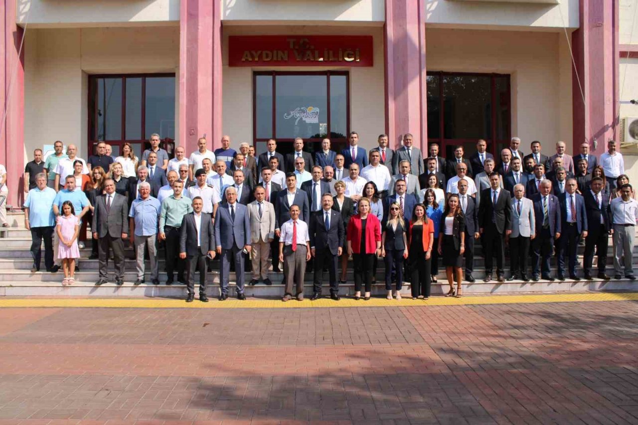 Vali Aksoy, Aydın’dan alkışlarla uğurlandı