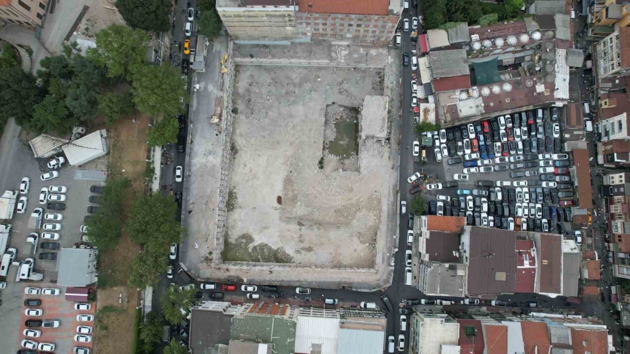 Karaköy ve Mercan’da otopark çilesi