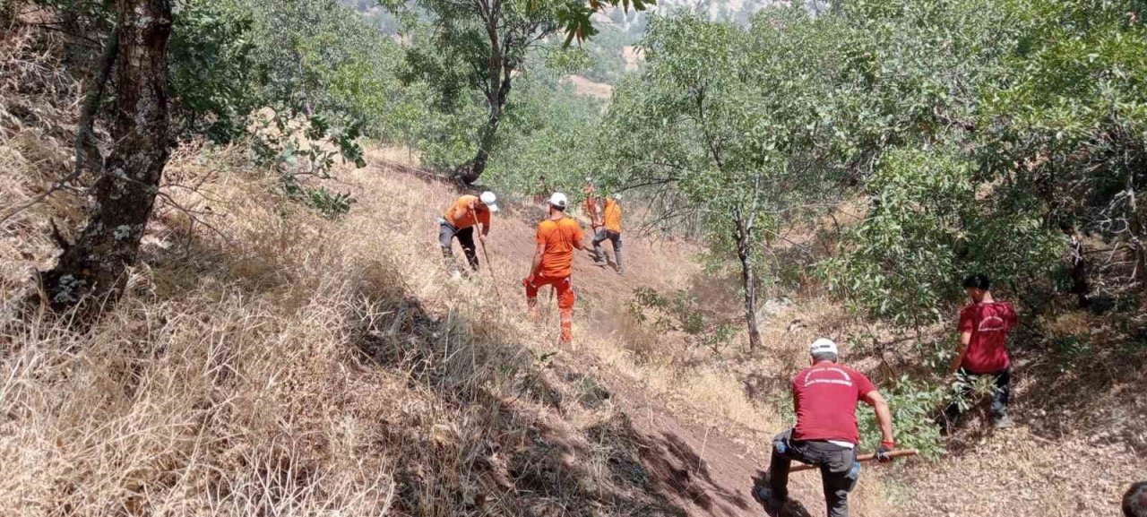 Bingöl’de 2 gündür süren yangın büyük oranda kontrol altına alındı