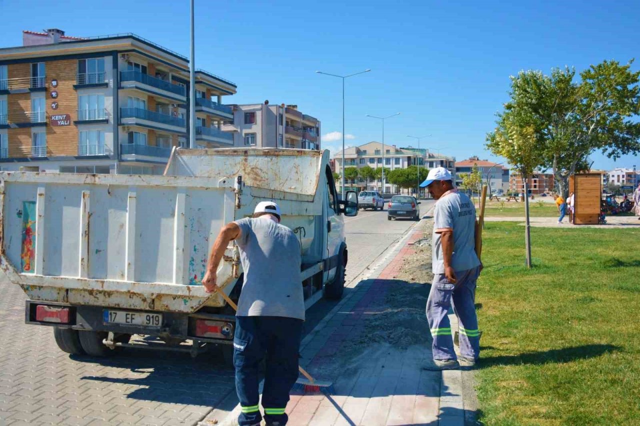 Lapseki Belediyesi projeler ve çalışmalarla faaliyetlerini sürdürüyor