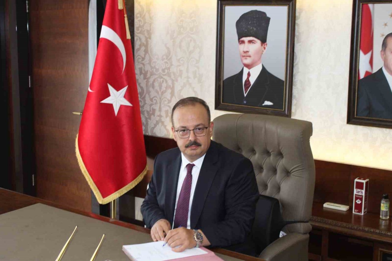 Aydın Valisi Canbolat göreve başladı