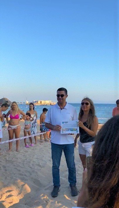 Didim ve Kuşadası’nda yavru deniz kaplumbağaları denizle buluştu