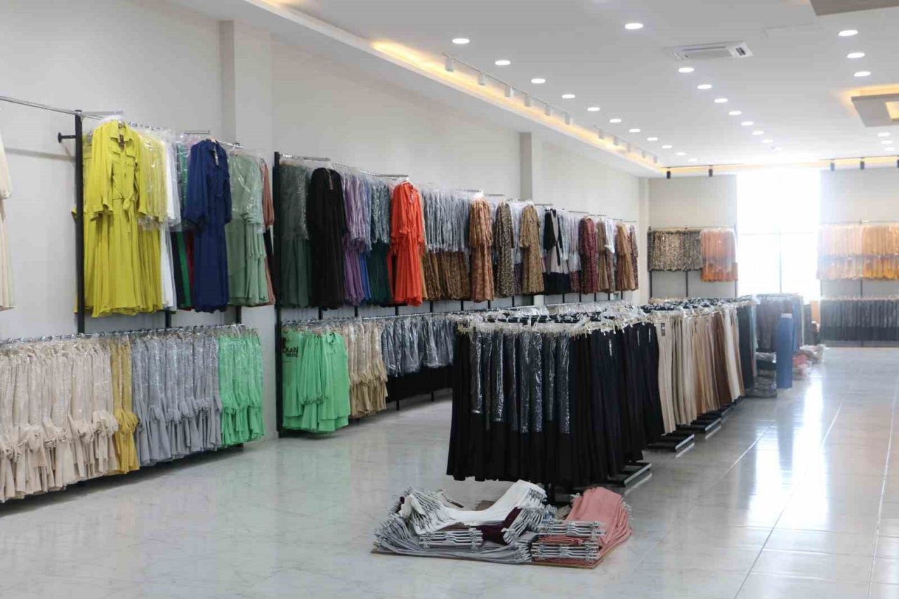 Diyarbakır’da ayda 66 bin ürün çıkartan firma, Ortadoğu’dan sonra Avrupa’yı giydirmeye hazırlanıyor