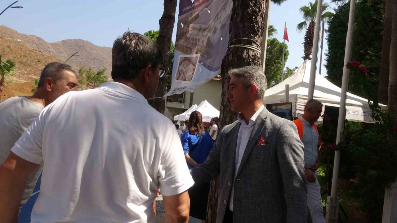 İçmeler’de belediyenin projesi için halk oylaması başladı