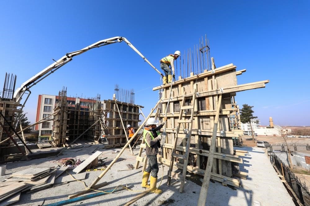 "İnşaat sektörü günlük 2 bin TL’ye çalışacak usta bulamıyor"