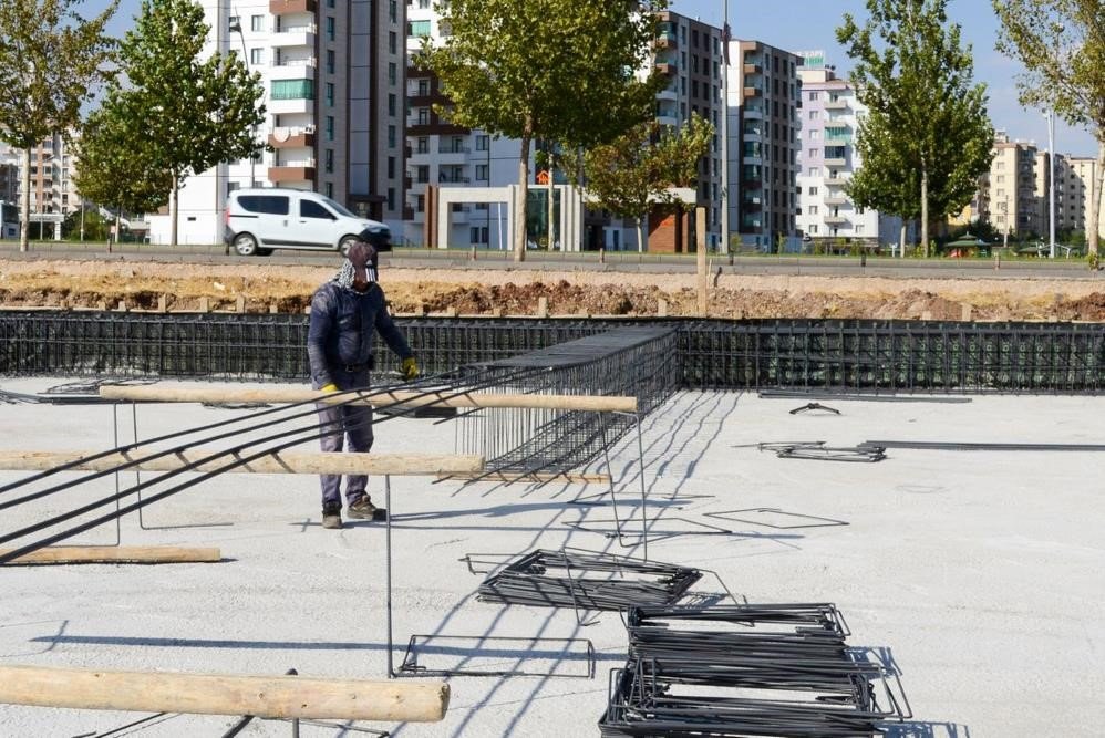 "İnşaat sektörü günlük 2 bin TL’ye çalışacak usta bulamıyor"