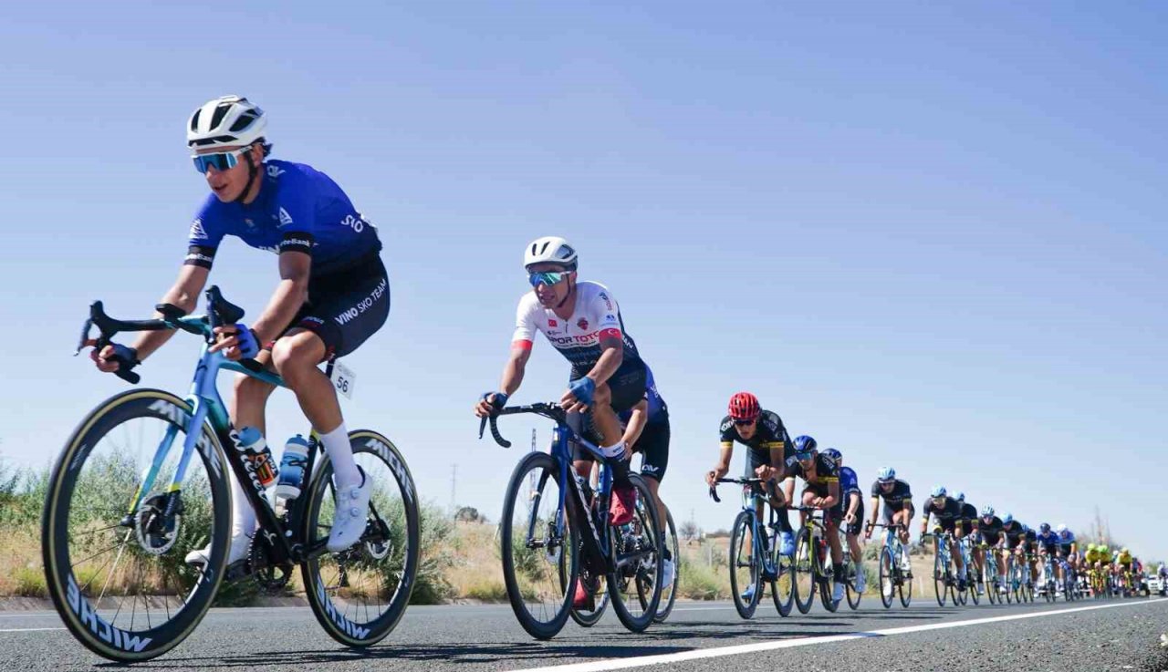 9 ülkeden sporcular meydandan Erciyes’e pedal çevirecek