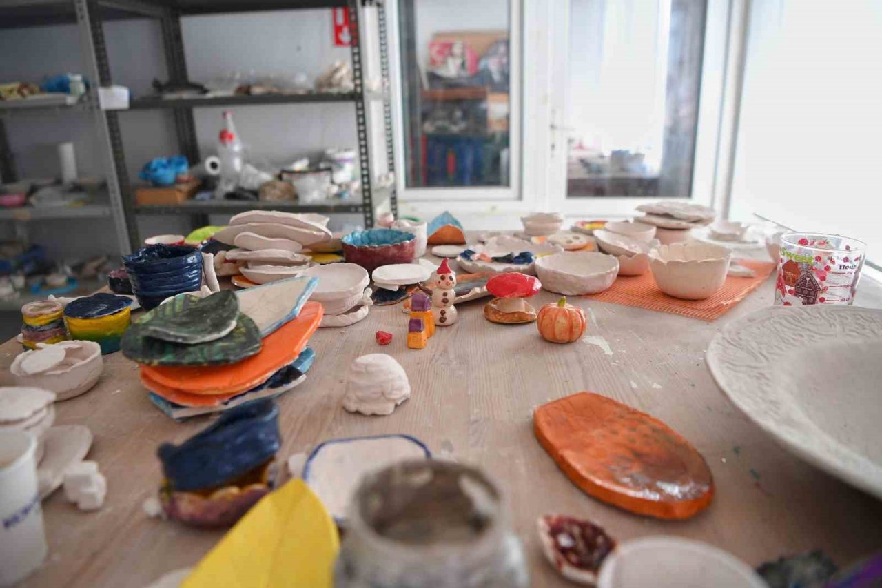 Konyaaltı’nda çocuklar yaz tatilini değerlendiriyor