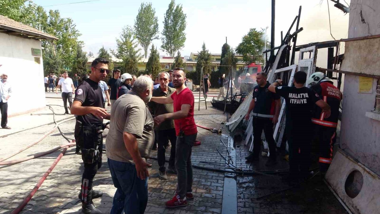 Malatya’da korkutan yangın