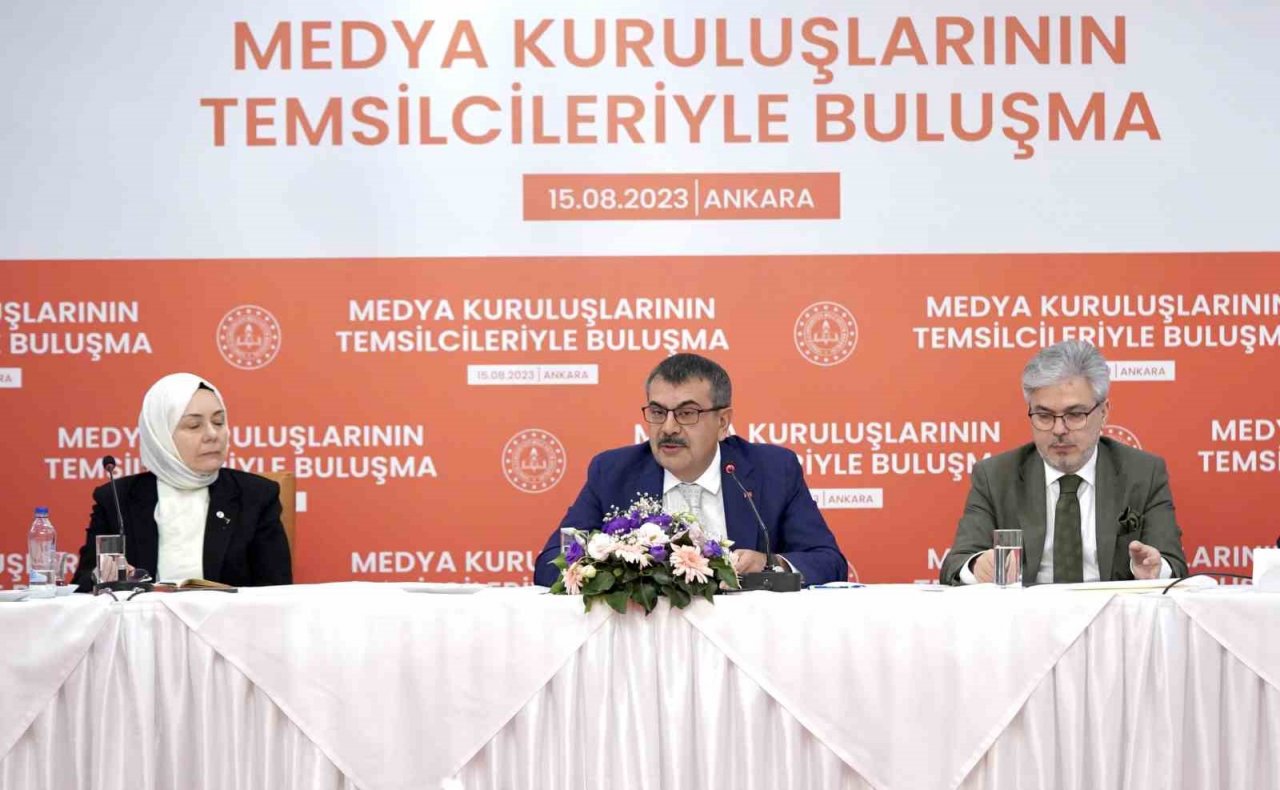 Bakan Tekin: "Lise’de sınıf tekrarı geliyor"