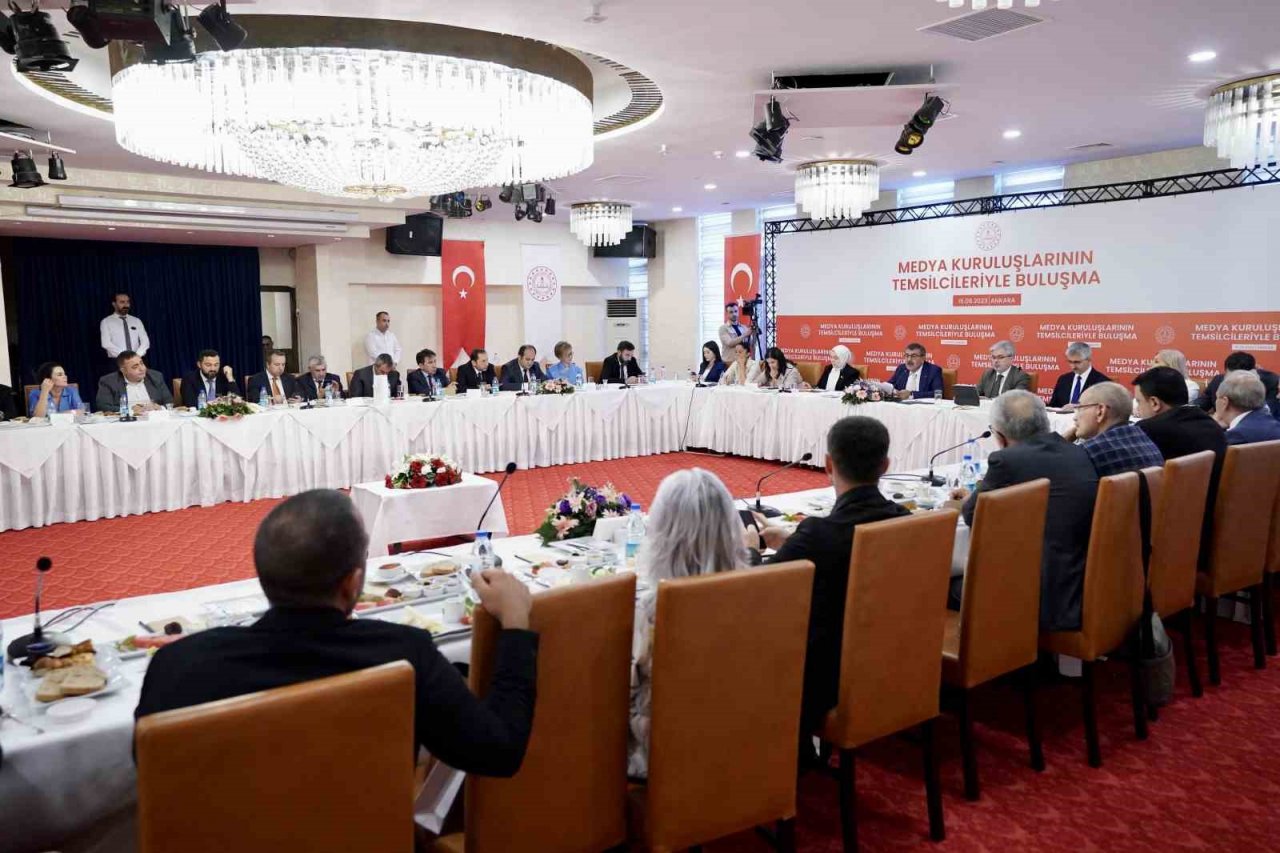 Bakan Tekin: "Lise’de sınıf tekrarı geliyor"