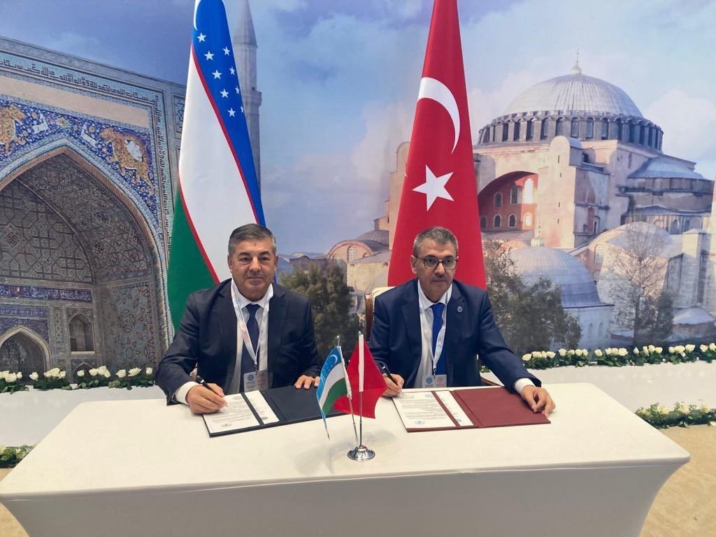 PAÜ heyeti, Özbekistan’da önemli iki ayrı buluşmaya katıldı