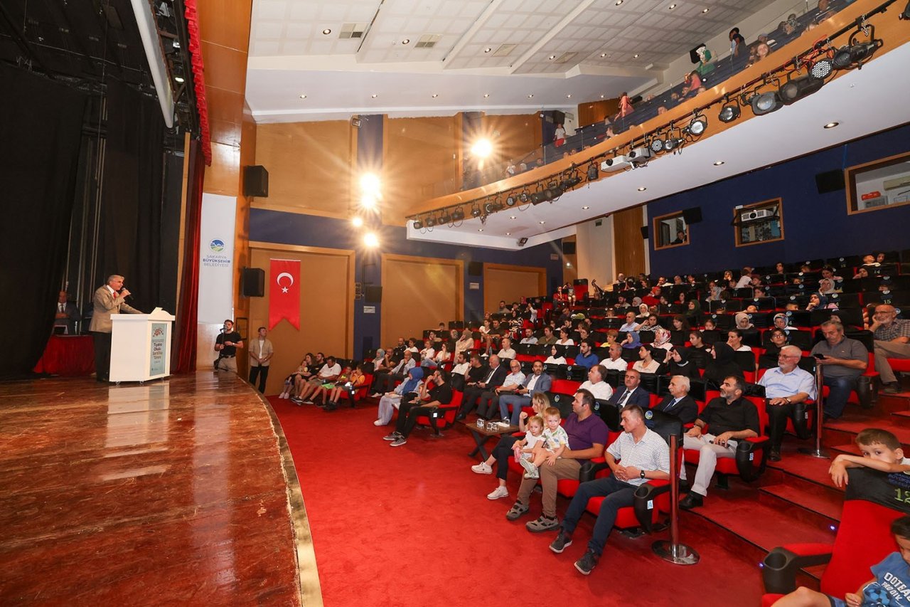 Tiyatro eğitimleri sona erdi