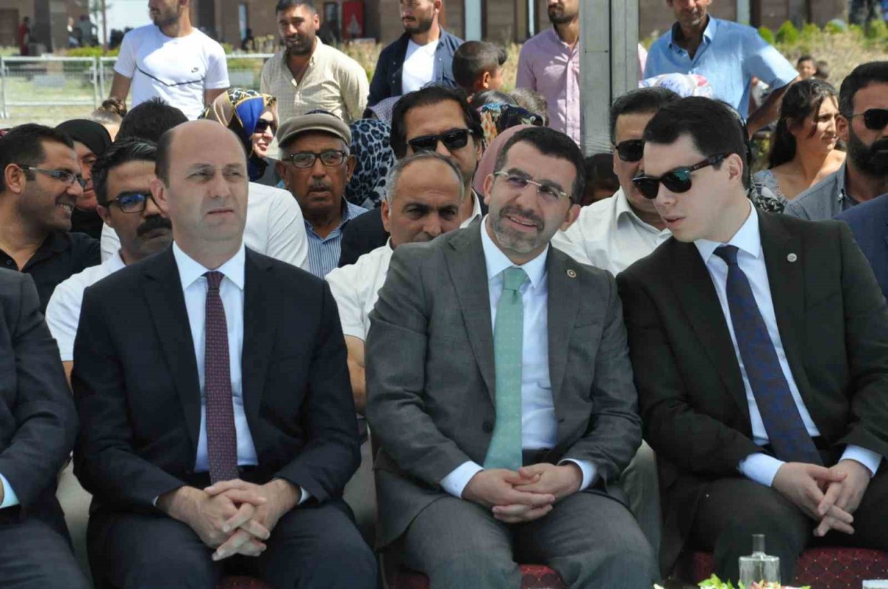 Ani’de fetih coşkusu