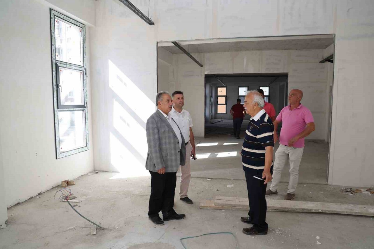 Talas Mehmet Karamercan Kütüphanesi gün sayıyor