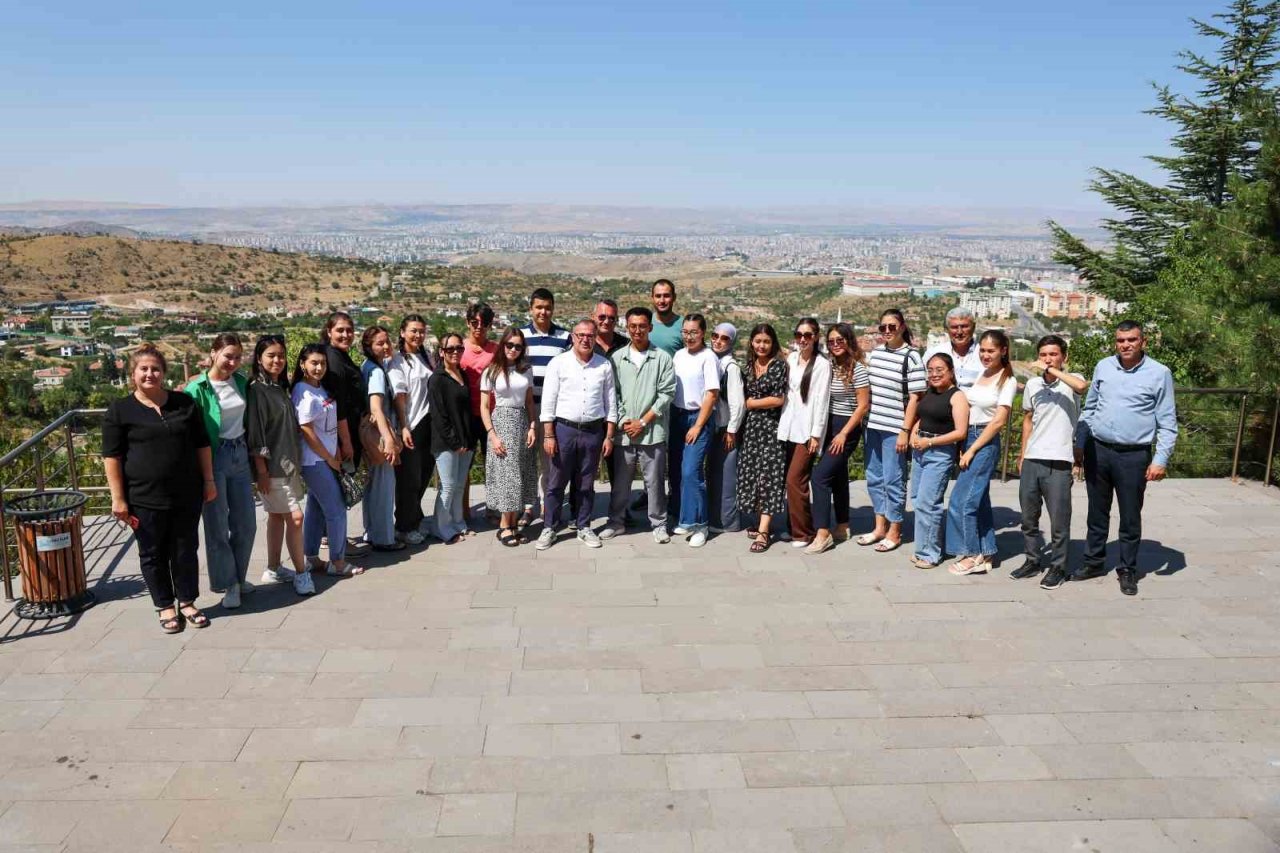 Kırgız öğrencilerden Hacılar’a ziyaret