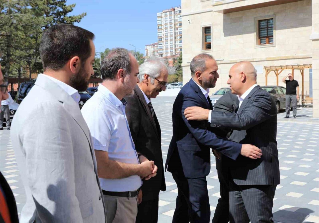 Vali Mustafa Koç, Niğde’den ayrıldı