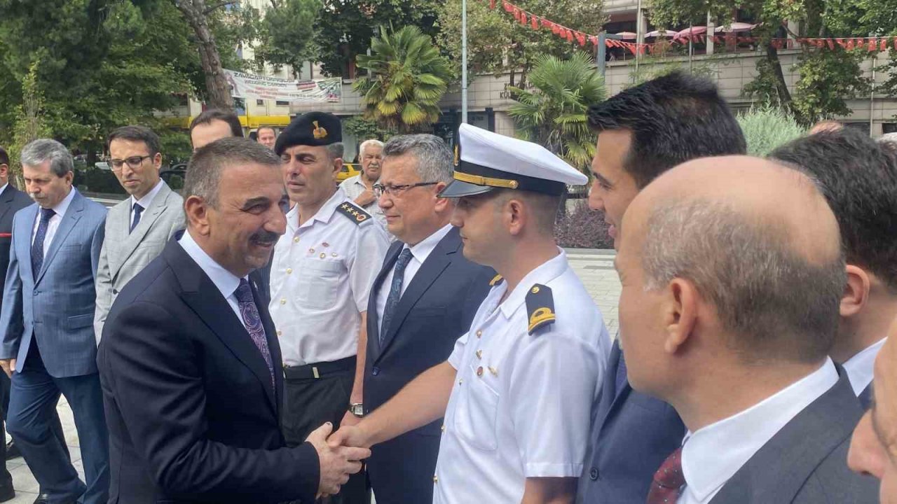 Vali Hacıbektaşoğlu görevine başladı