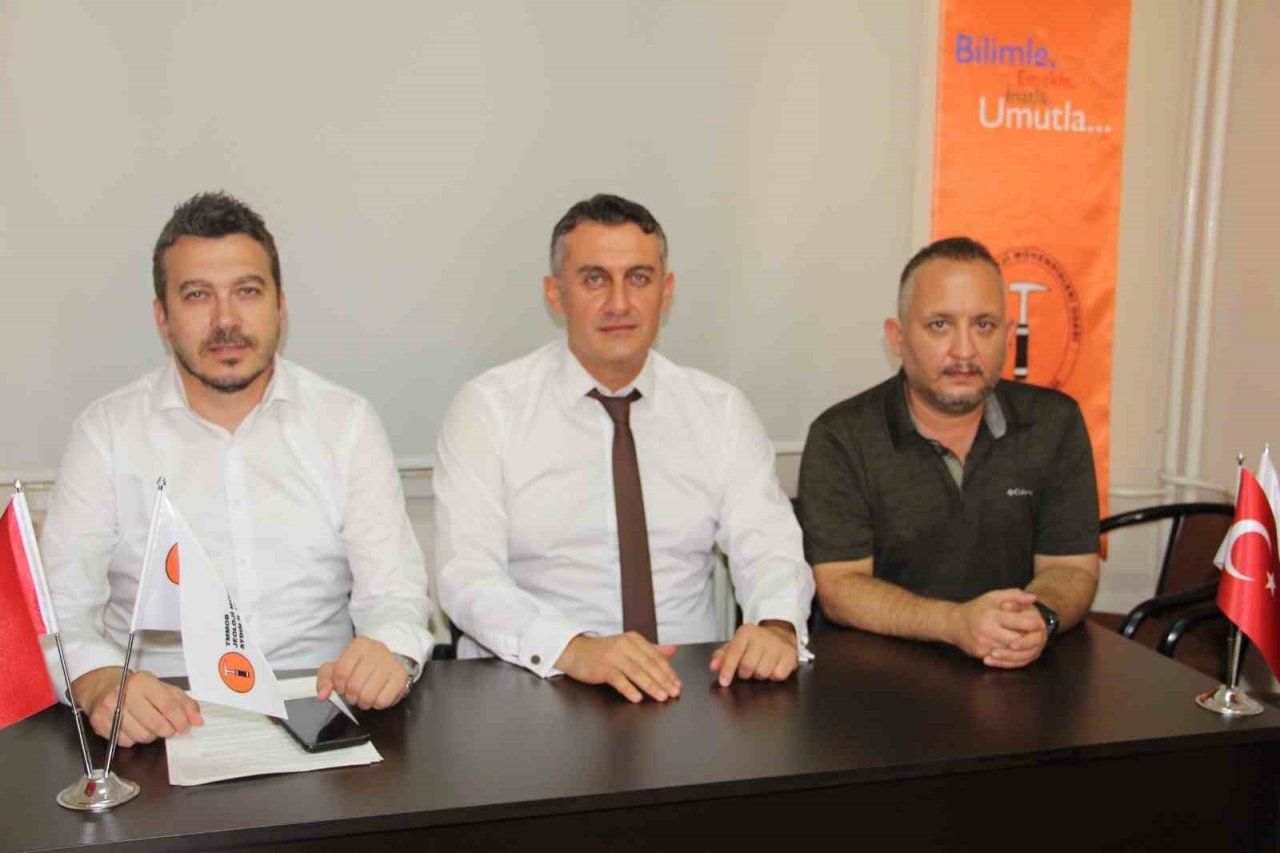 Başkan Kuru: “Depreme dirençli Aydın oluşturmalıyız”