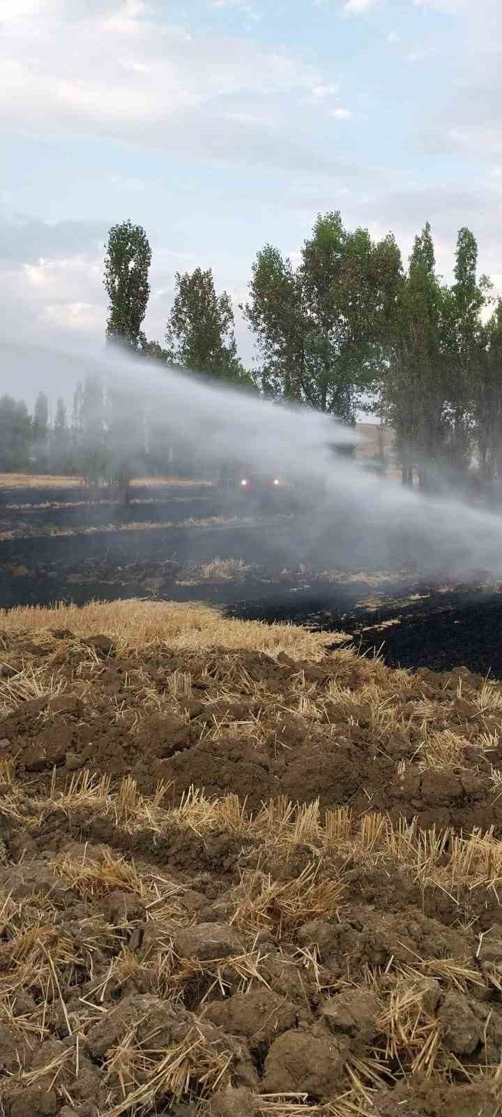 Şuhut’ta 3 ayrı noktada arazi yangını