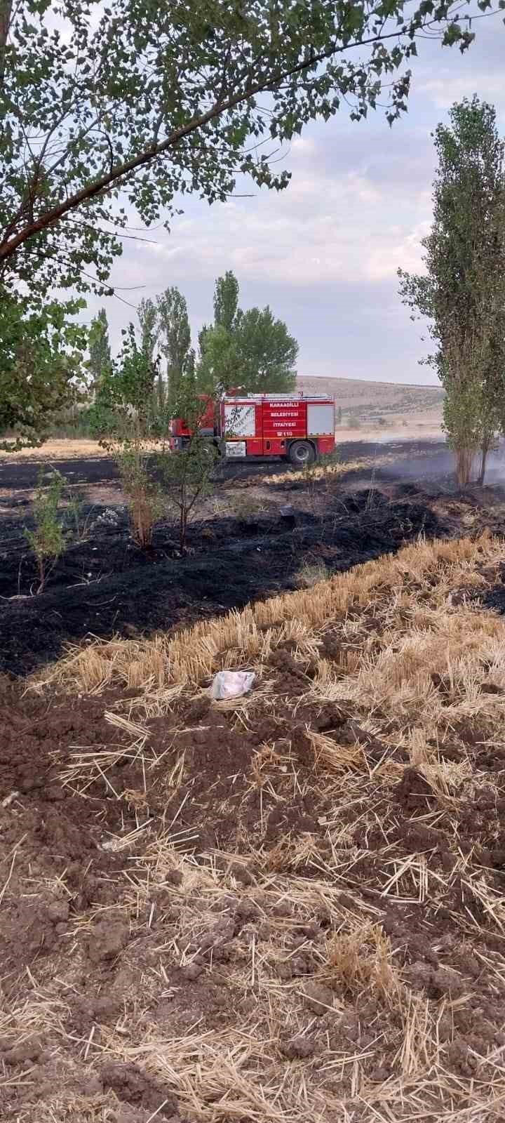 Şuhut’ta 3 ayrı noktada arazi yangını