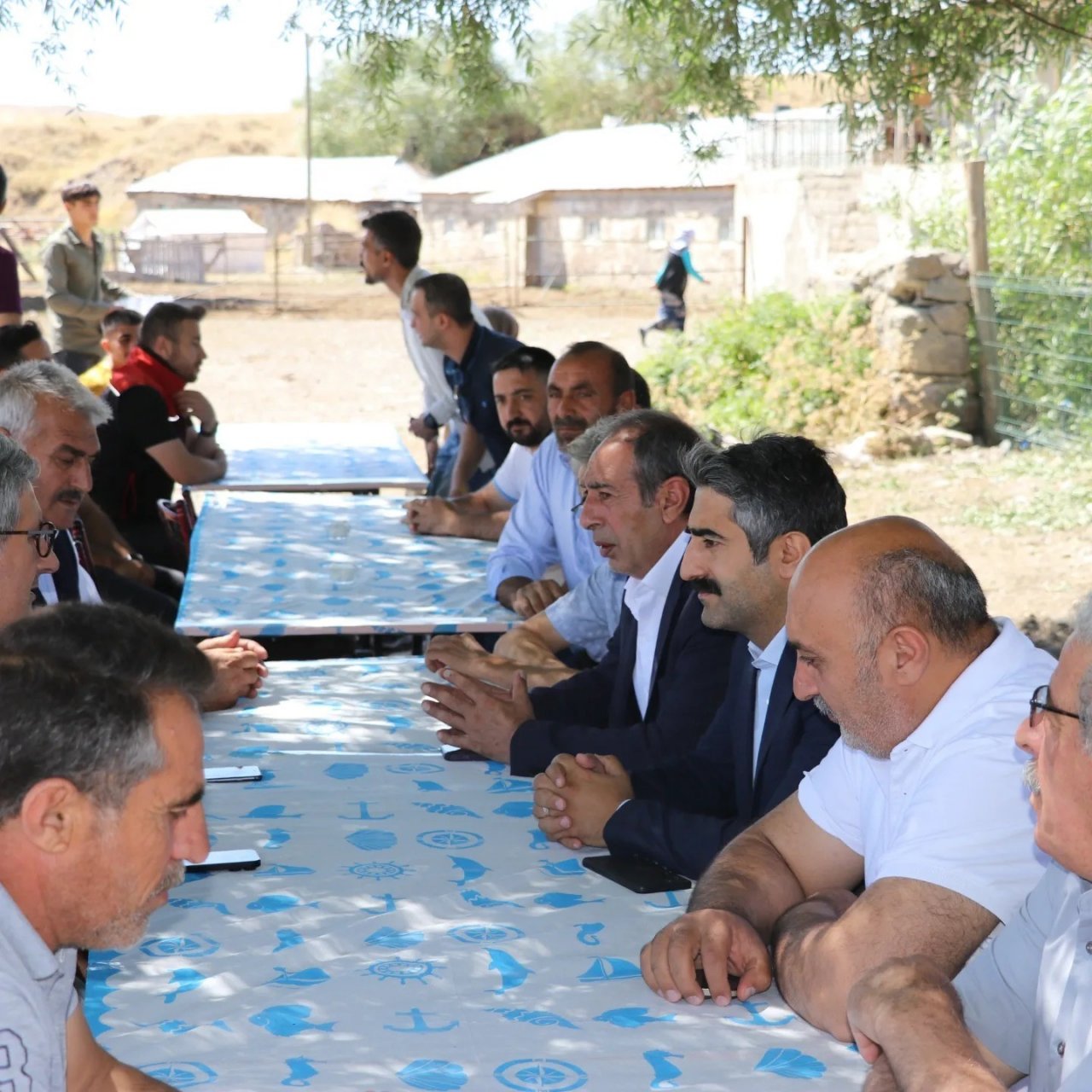 Tutak’ta bal hasadı şenliği