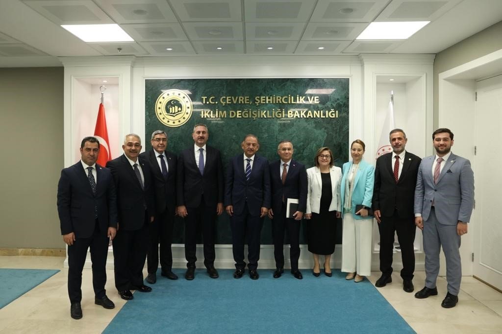 AK Parti Gaziantep heyetinden Ankara’da Bakanlarla görüştü