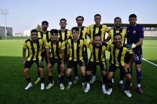 Aliağaspor FK, Manisa FK U19 takımını hazırlık maçında 4-1 yendi