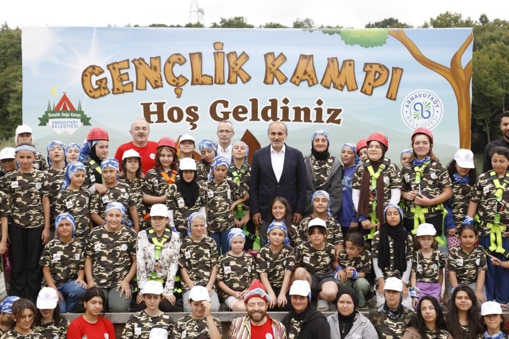 Arnavutköy’de ’Gençlik Kampı’ heyecanı devam ediyor