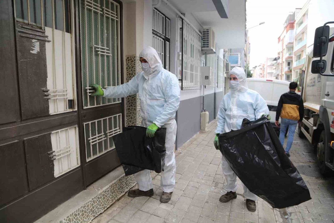 Efeler’de aylık 9 bin ton çöp toplanıyor