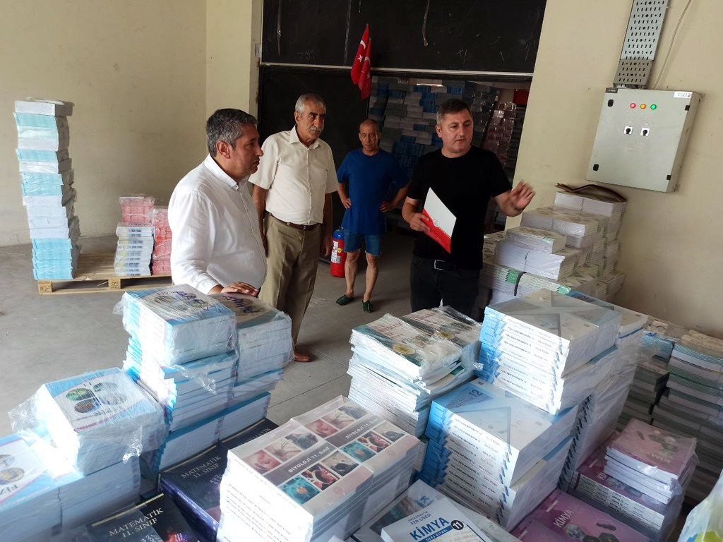 Balıkesir’de öğrencilere 1 milyon 735 bin ücretsiz ders kitabı