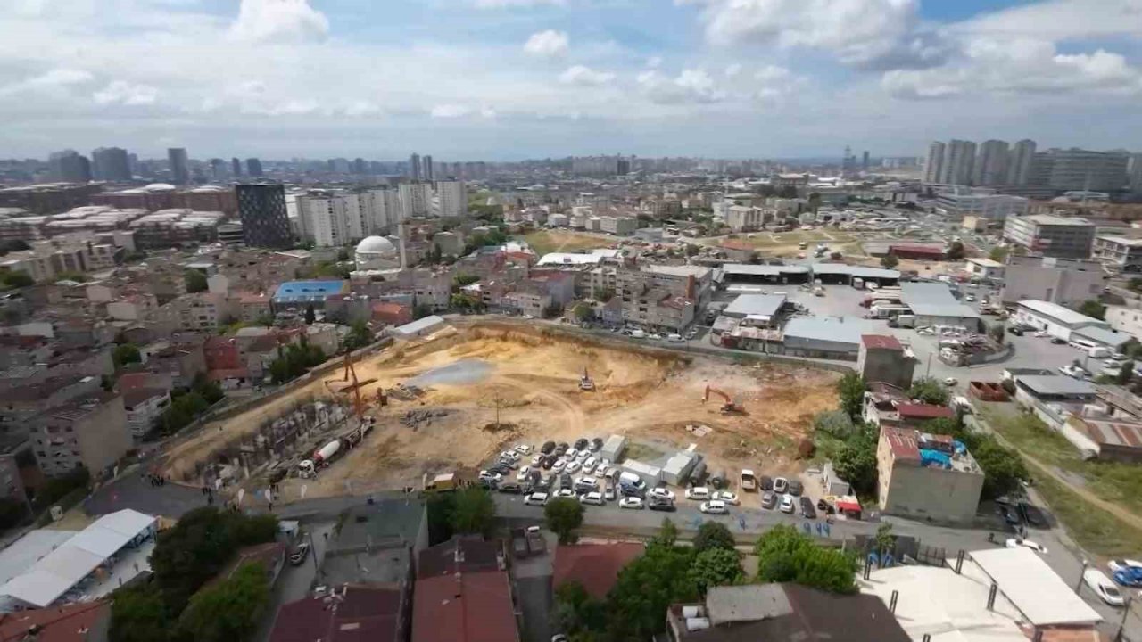 Başakşehir Belediye Başkanı Kartoğlu: "Yüzde 50 olan riskli bina oranımızı yüzde 13’e düşürdük"