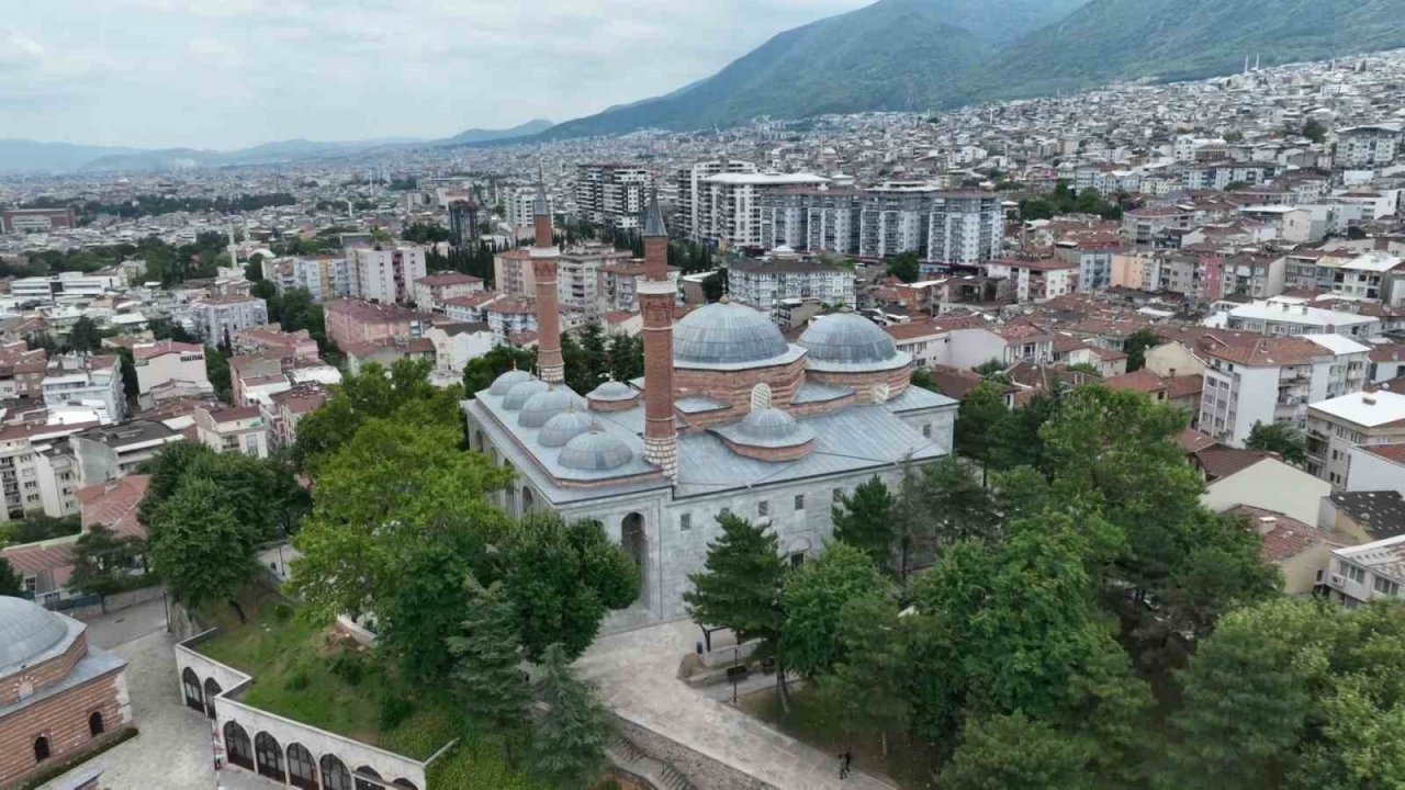 630 yıllık Yıldırım Bayezid Camii hiçbir depremde yıkılmadı
