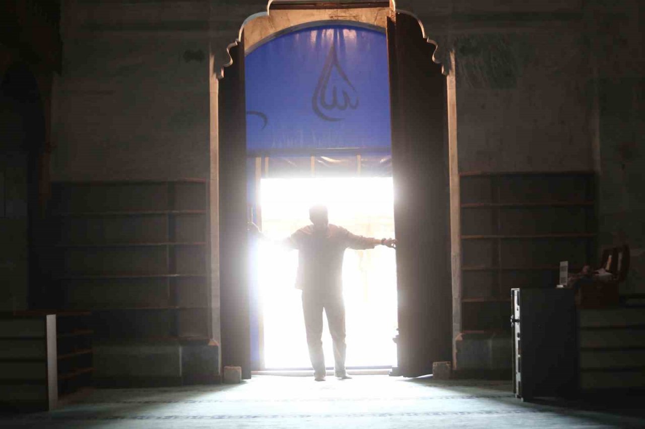 630 yıllık Yıldırım Bayezid Camii hiçbir depremde yıkılmadı
