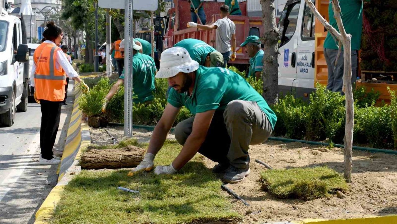 Davutlar Mahallesi’nde peyzaj çalışmaları devam ediyor