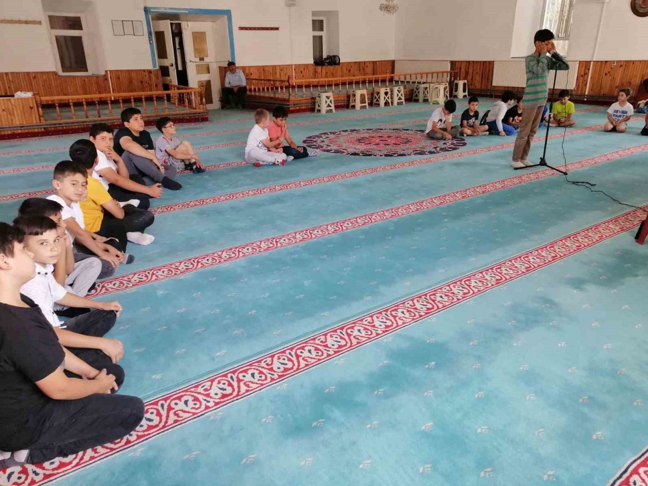 Dumlupınar’da ezan okuma yarışması