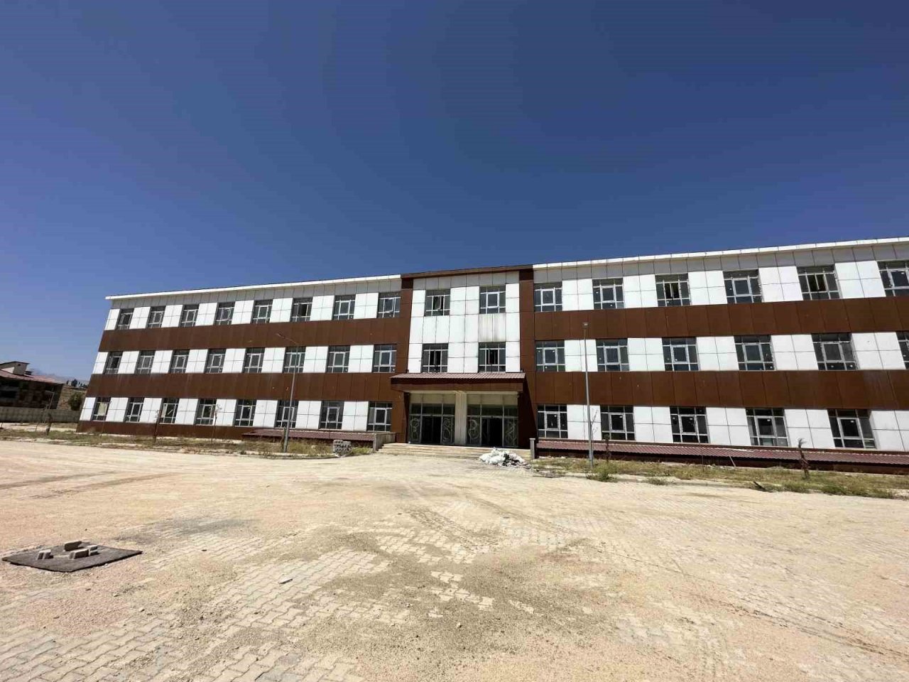 Yüksekova yeni hastanesine kavuşuyor