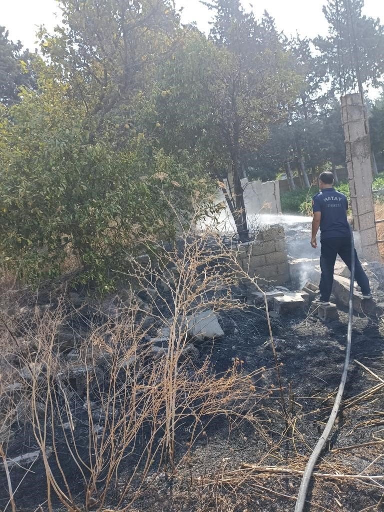 Hatay’da meydana gelen anız yangını söndürüldü