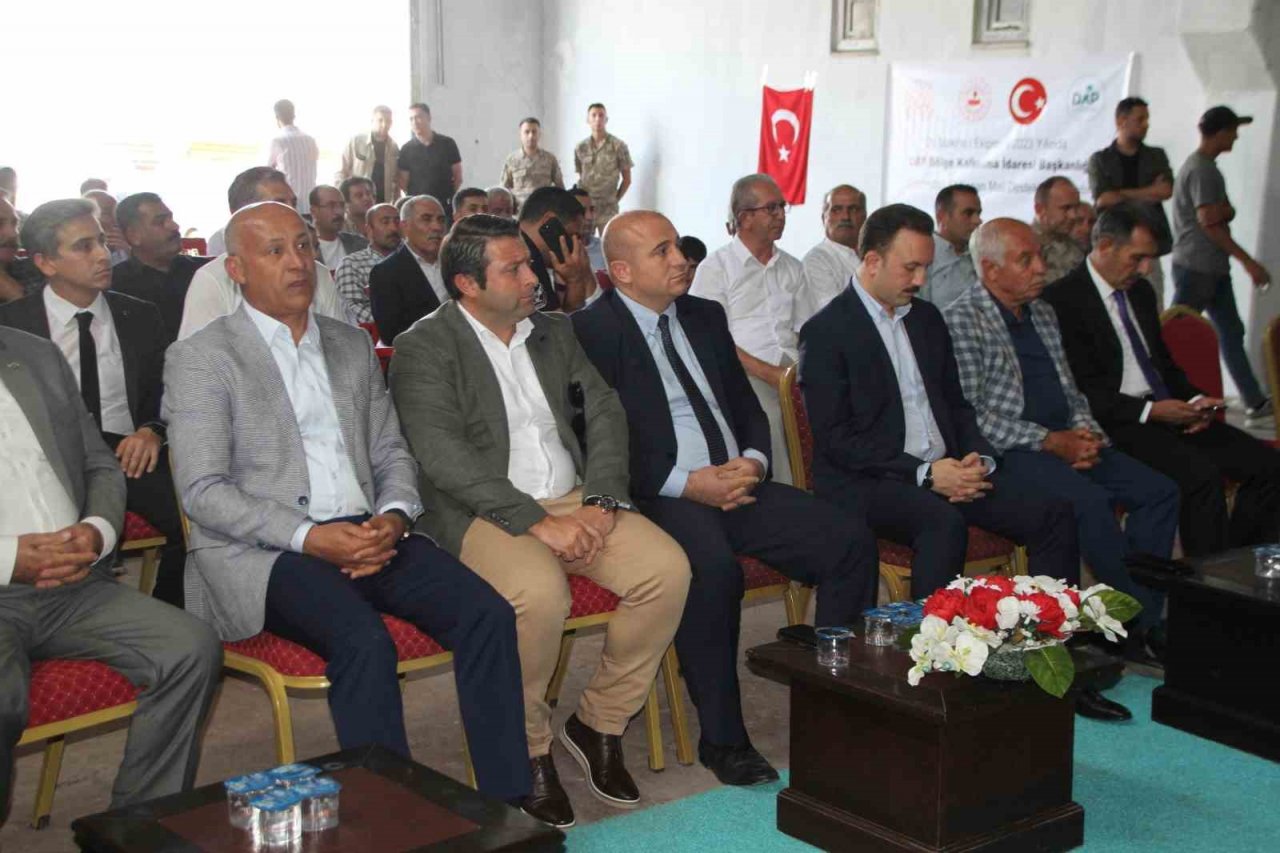 Malazgirt’te tohum eleme tesisi açıldı