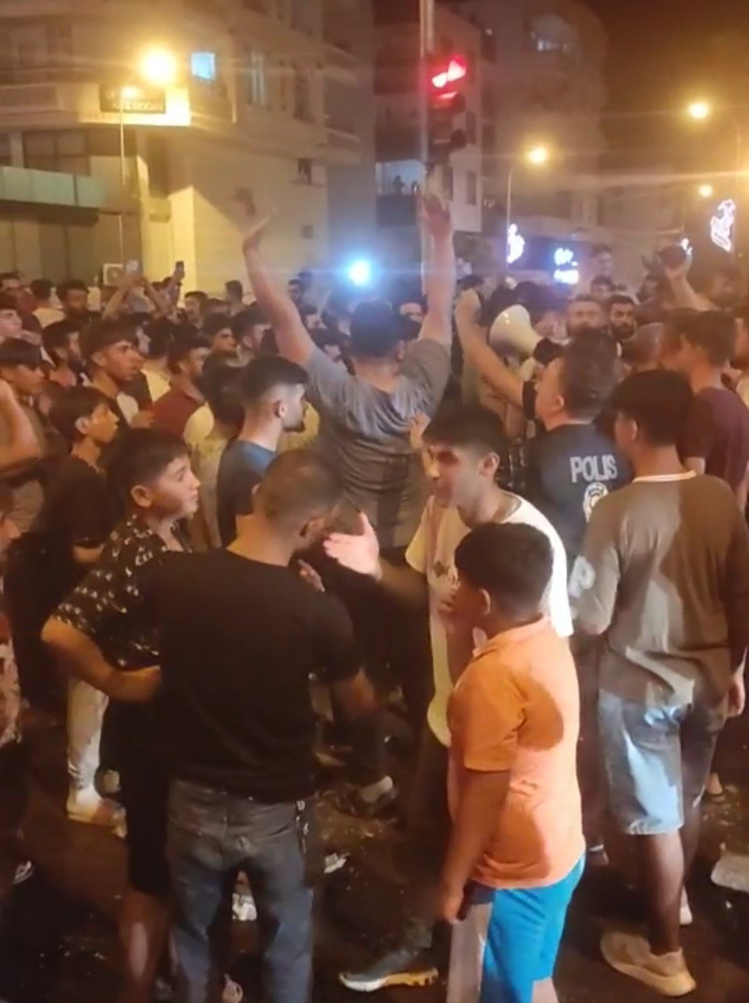 Taciz iddiası ilçeyi karıştırdı