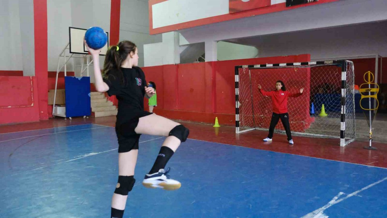 Tekkeköy’de yazın spor dolu günleri devam ediyor