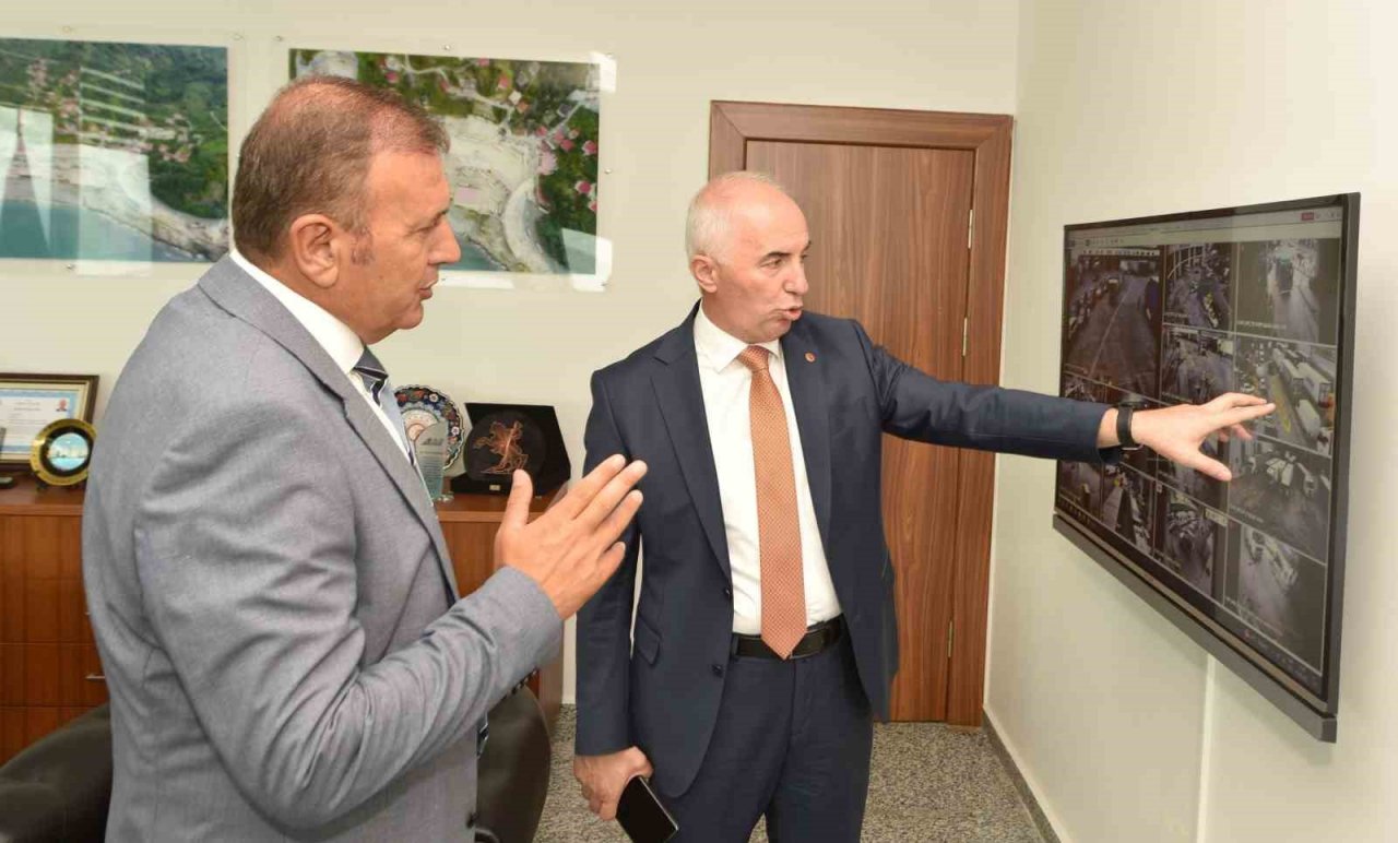 Çelebi: "Sarp’ta personel sayısı artırılmalı, fiziki şartlar iyileştirilmeli"