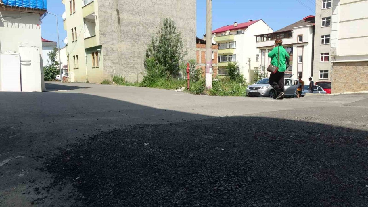 Bu sokakta kaza adeta "Geliyorum" diyor